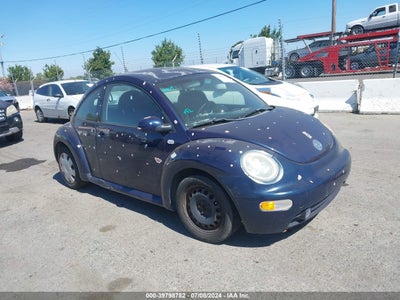 VOLKSWAGEN NEW BEETLE 2001