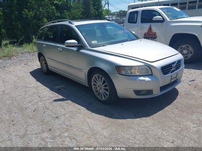 VOLVO V50 2010
