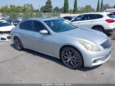 INFINITI G37 2010