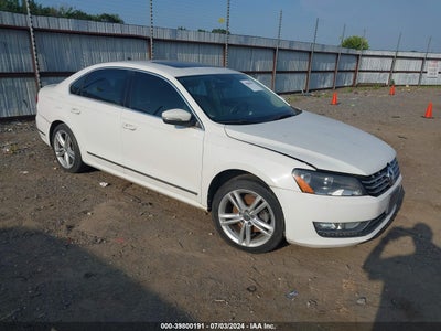 VOLKSWAGEN PASSAT 2013