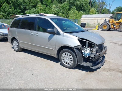 TOYOTA SIENNA 2005