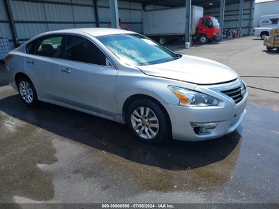 NISSAN ALTIMA 2015