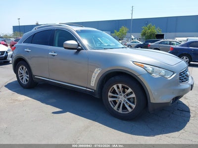 INFINITI FX35 2011