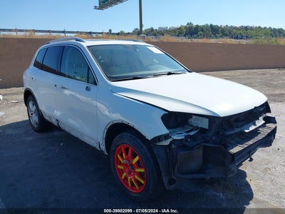 VOLKSWAGEN TOUAREG 2013