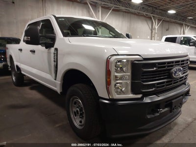 FORD F-250 2024