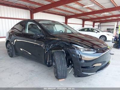 TESLA MODEL Y 2024