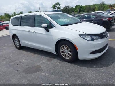 CHRYSLER VOYAGER 2022