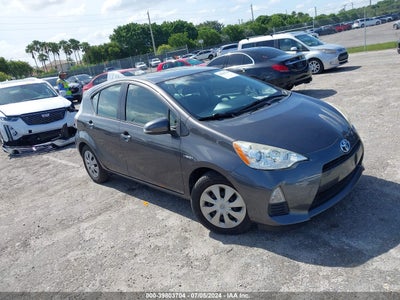 TOYOTA PRIUS C 2014