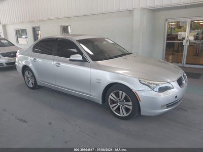 BMW 528I 2010