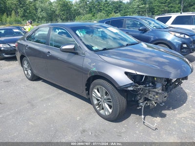 TOYOTA CAMRY 2016