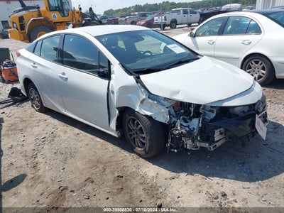 TOYOTA PRIUS PRIME 2017