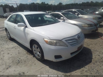 TOYOTA CAMRY 2011