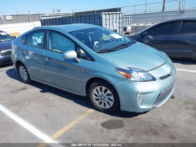 TOYOTA PRIUS PLUG-IN 2014