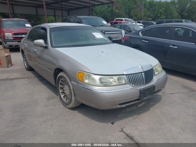 LINCOLN TOWN CAR 2000