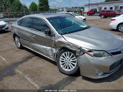 TOYOTA AVALON HYBRID 2013