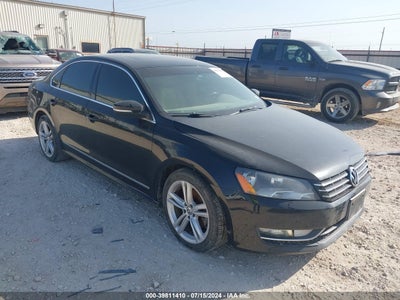 VOLKSWAGEN PASSAT 2013