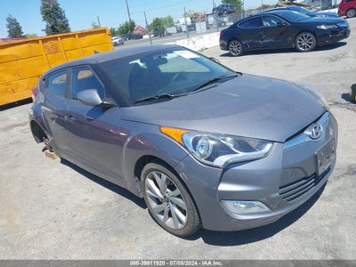 HYUNDAI VELOSTER 2017