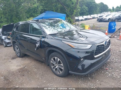 TOYOTA HIGHLANDER 2021