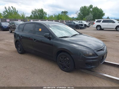 HYUNDAI ELANTRA TOURING 2011