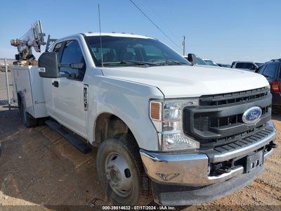 FORD F-350 CHASSIS 2022