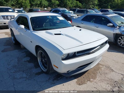 DODGE CHALLENGER 2011