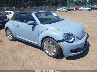 VOLKSWAGEN BEETLE 2015