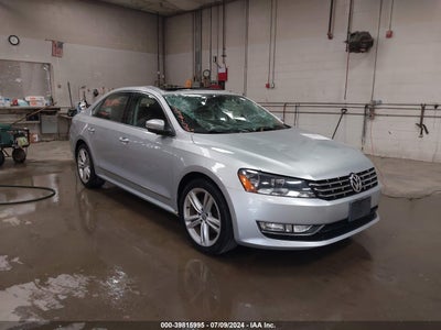 VOLKSWAGEN PASSAT 2015