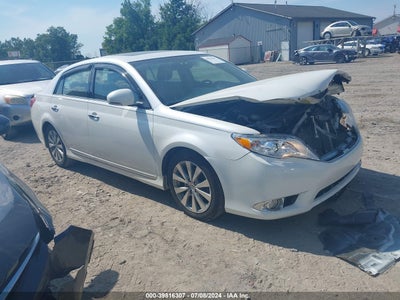 TOYOTA AVALON 2012