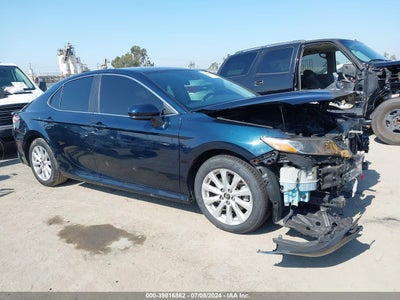 TOYOTA CAMRY 2019