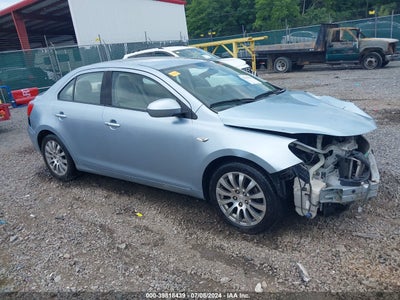 SUZUKI KIZASHI 2010