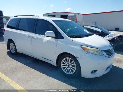 TOYOTA SIENNA 2012