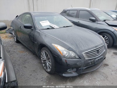 INFINITI JOURNEY 2014