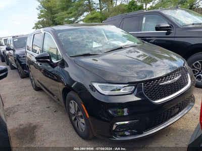 CHRYSLER PACIFICA HYBRID 2024