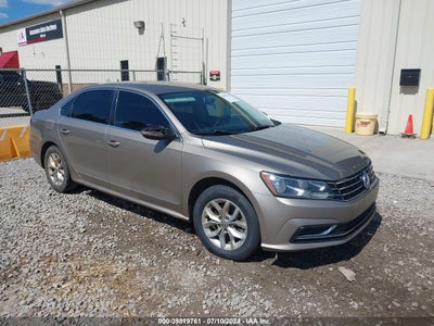 VOLKSWAGEN PASSAT 2016