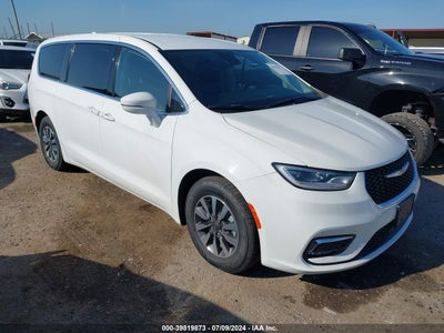 CHRYSLER PACIFICA HYBRID 2022