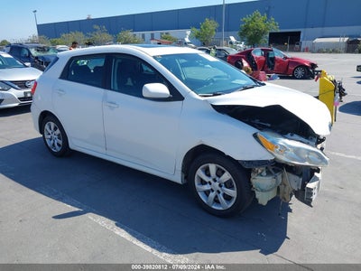 TOYOTA MATRIX 2012