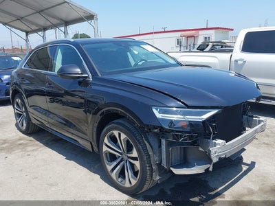 AUDI Q8 2019
