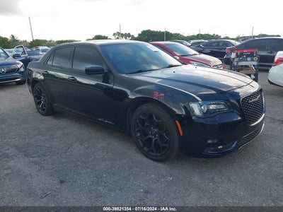 CHRYSLER 300 2019