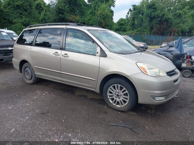 TOYOTA SIENNA 2005