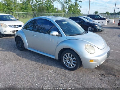 VOLKSWAGEN NEW BEETLE 2004
