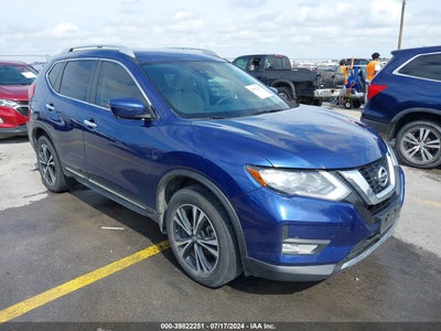 NISSAN ROGUE 2017