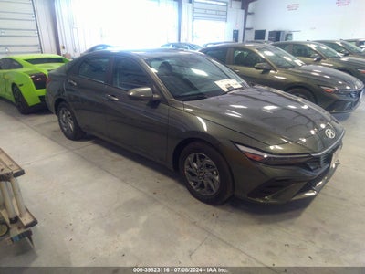 HYUNDAI ELANTRA HYBRID 2024