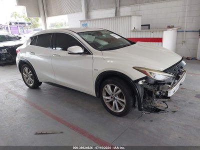 INFINITI QX30 2017