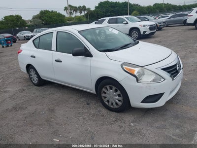 NISSAN VERSA 2015