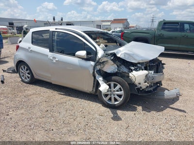 TOYOTA YARIS 2016