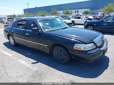 LINCOLN TOWN CAR 2003