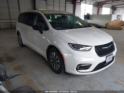 CHRYSLER PACIFICA HYBRID 2024