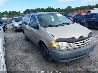 TOYOTA SIENNA 2002