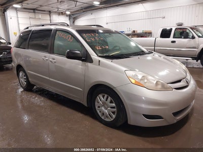 TOYOTA SIENNA 2008