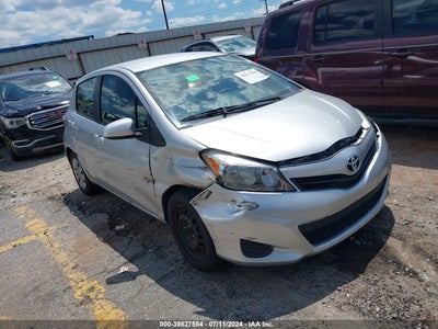 TOYOTA YARIS 2012